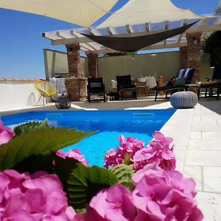 Casa Emilia Villa *